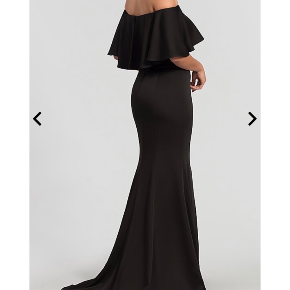 Black Formal Kleinfeld Size 4 formal off the shoulder dress